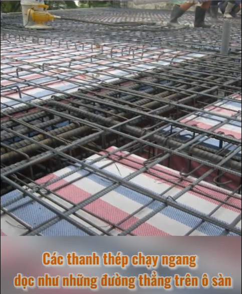 Các thanh thép chạy ngang dọc